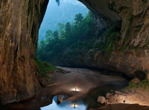 La plus grande grotte du monde au Vietnam